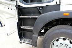 HOWO T7H 6×4智慧安行版?；愤\輸車