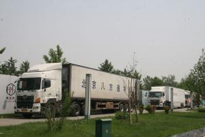廣汽日野甩掛?；囆妥哌M(jìn)北京 獲用戶現(xiàn)場訂單