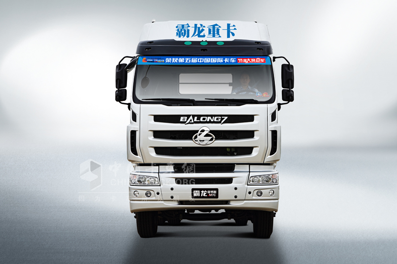 東風(fēng)柳汽 霸龍M7 濰柴430馬力6×4牽引車 國(guó)四