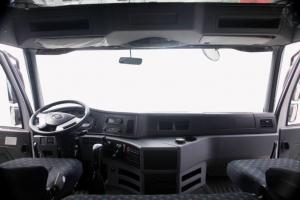 一汽解放青島 天V 6x2 高速物流用車（國四）