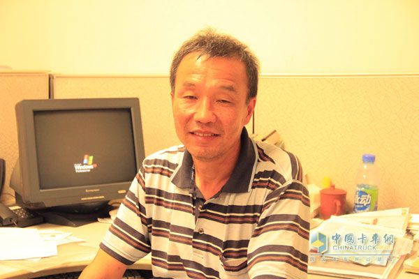 外高橋物流運輸部高級經(jīng)理陳肅一