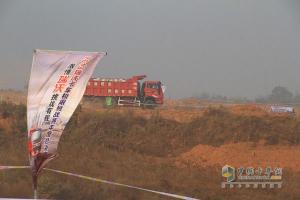 福田瑞沃極限挑戰(zhàn)賽冠軍角逐 卡車(chē)極限秀