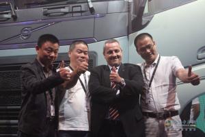 沃爾沃卡車全新FH、FM、FMX韓國震撼發(fā)布！
