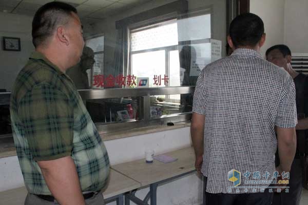 一汽青島龍V、賽龍中卡暨錫柴恒威（4/6DLD、4DF4）產(chǎn)品推介會