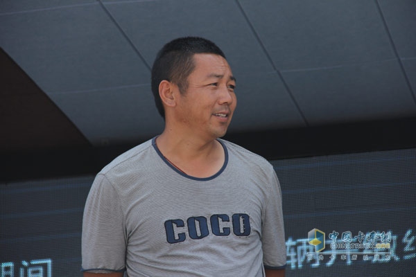 中國重汽汕德卡SITRAK2014全國體驗式互動路演哈爾濱啟程