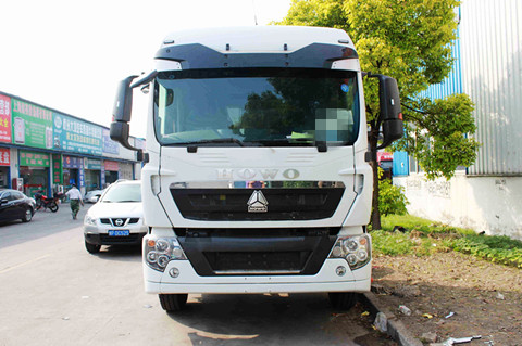 中國(guó)重汽 HOWO-T5G重卡 6*2載貨車