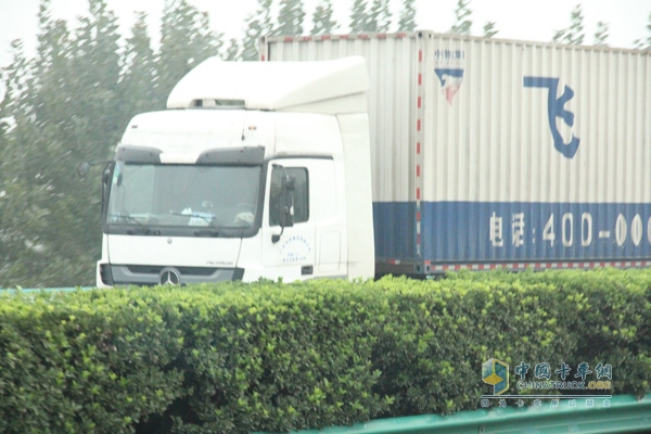 奔馳卡車中國物流主干線油耗實測西安-鄭州-北京圓滿結束