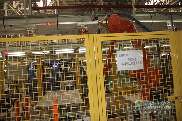 參觀福田汽車北京多功能汽車廠暨“歐馬可、奧鈴車型品鑒