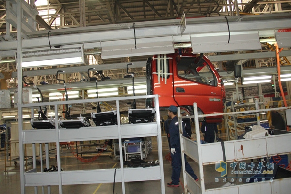 參觀福田汽車北京多功能汽車廠暨“歐馬可、奧鈴車型品鑒
