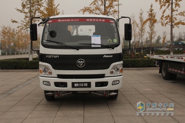 參觀福田汽車北京多功能汽車廠暨“歐馬可、奧鈴車型品鑒