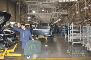 參觀福田汽車北京多功能汽車廠暨“歐馬可、奧鈴車型品鑒