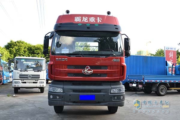 東風(fēng)柳汽 霸龍M7 濰柴430馬力6×4牽引車 國(guó)四