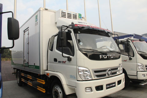 福田奧鈴冷藏車側面