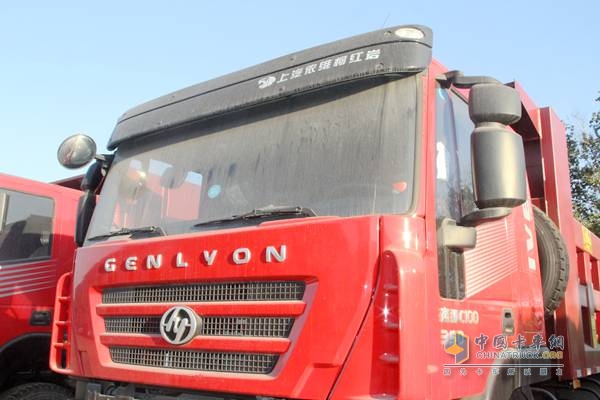 上汽依維柯紅巖 杰獅C100 6X4國(guó)四自卸車(chē)