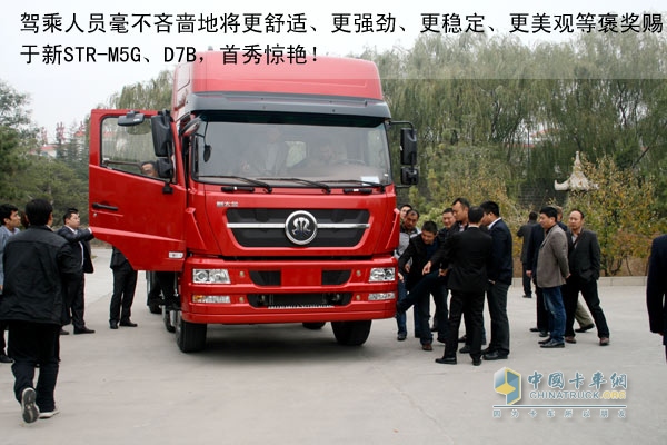 中國重汽M5G、D7B重卡重塑經(jīng)典