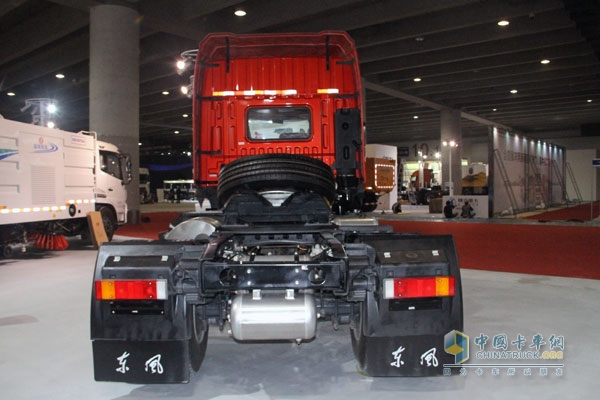 廣州車(chē)展:東風(fēng)特種商用車(chē)凸顯改裝實(shí)力 攜三款專(zhuān)用車(chē)亮相