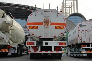陜汽 德龍新M3000 290馬力 8X4 國(guó)四 運(yùn)油車