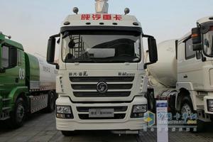陜汽 德龍新M3000 290馬力 8X4 國(guó)四 運(yùn)油車