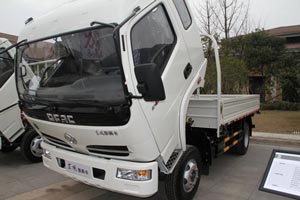 東風凱普特 玉柴102馬力 4X2 國四 載貨車