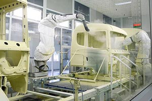 駕駛室年產(chǎn)能8萬臺 斯堪尼亞瑞典新底漆噴漆車間投入使用 