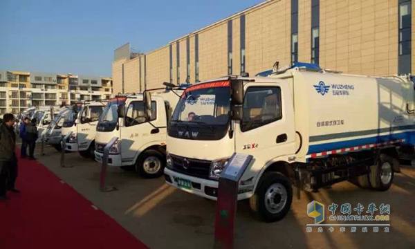 現(xiàn)場(chǎng)展車(chē)