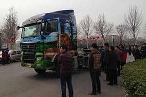 現(xiàn)場成交10多臺 中國重汽商用車德州平原品鑒會圓滿成功