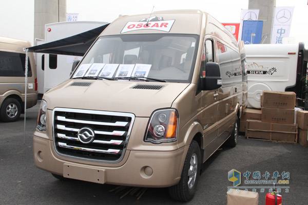 21RV與堅(jiān)持夢想者同行--2015中國(北京)國際房車露營展覽會