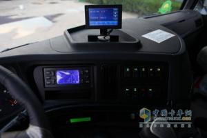 福田瑞沃 濰柴310馬力 6X4 國(guó)四 智能型渣土車