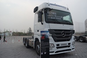 奔馳 Actros 2646 LS 6X2 DNA  國(guó)四 2015標(biāo)準(zhǔn)版