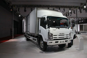 慶鈴 五十鈴700P 190馬力 國(guó)四 中型廂式載貨車