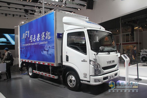 上海車展 上汽依維柯紅巖發(fā)布全新車聯(lián)網(wǎng)系統(tǒng)“杰時(shí)達(dá)”