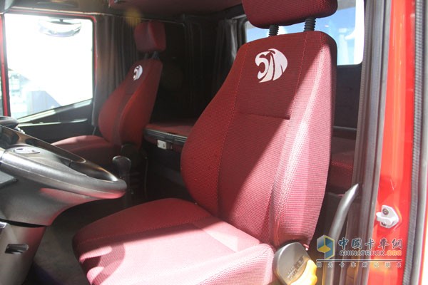 上海車展 上汽依維柯紅巖發(fā)布全新車聯(lián)網(wǎng)系統(tǒng)“杰時(shí)達(dá)”