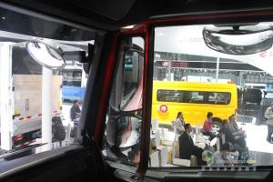 上海車展 上汽依維柯紅巖發(fā)布全新車聯(lián)網(wǎng)系統(tǒng)“杰時(shí)達(dá)”