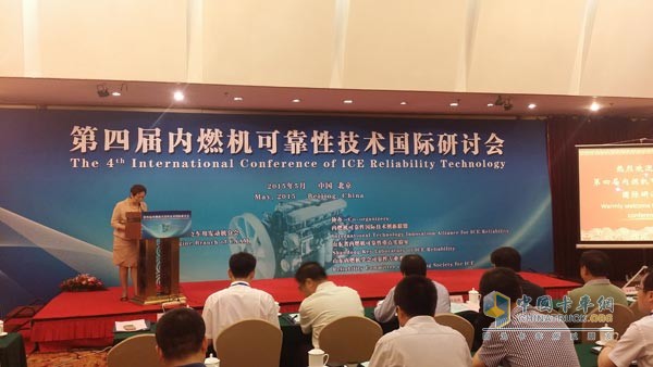 中國內燃機工業(yè)協(xié)會副秘書長、中汽協(xié)會車用發(fā)動機分會常務副秘書長葛紅