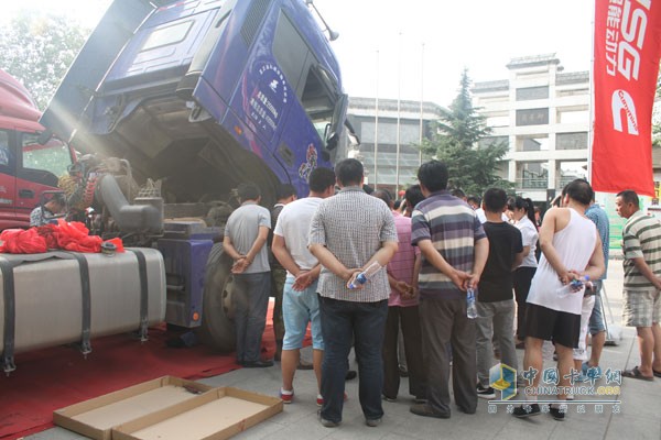 兩地聯(lián)合上市獲131臺(tái)訂單 歐曼GTL超能版載貨車勢(shì)不可擋