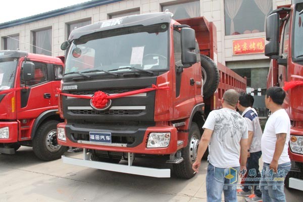 瑞沃輕載工程車(chē)引爆唐山 輕松征服用戶(hù)