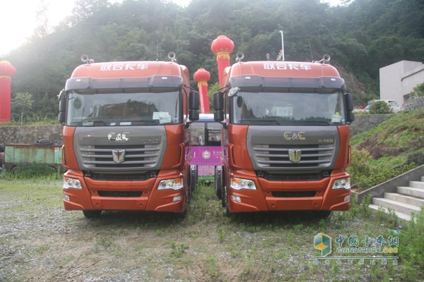 聯(lián)合卡車攜手馳田金鋼推出中國(guó)首款4軸智能環(huán)保渣土車