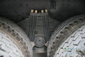 聯(lián)合卡車攜手馳田金鋼推出中國(guó)首款4軸智能環(huán)保渣土車