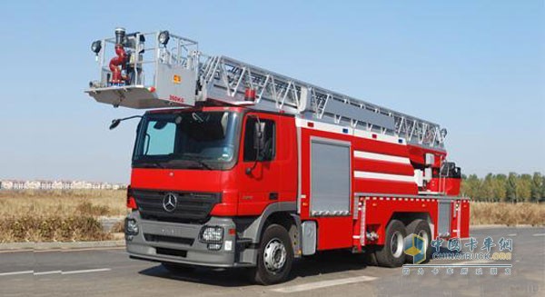 梅賽德斯-奔馳卡車(chē)底盤(pán)消防車(chē)