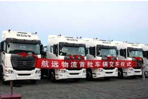 50臺(tái)聯(lián)合卡車危化品運(yùn)輸車交付新疆托克遜