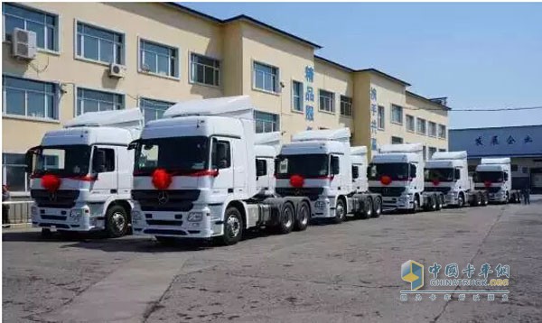 梅賽德斯-奔馳Actros2644牽引車(chē)