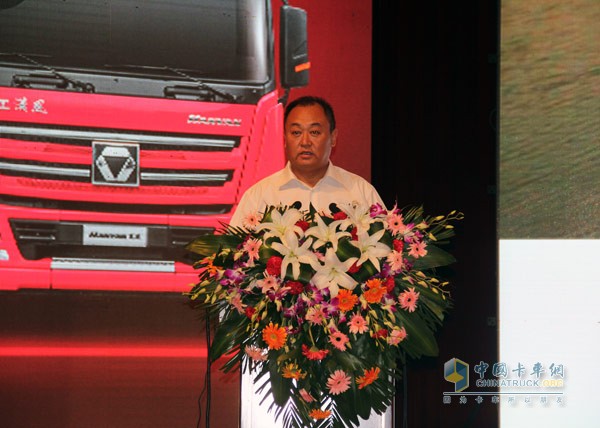 徐工集團汽車事業(yè)部總經理助理、營銷公司總經理陳景哲