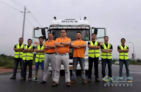 卡車達(dá)人參與此次挑戰(zhàn)