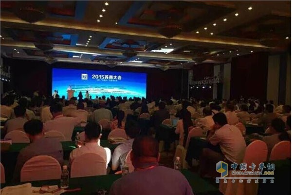 龍?bào)礃s獲2015江蘇最具成長(zhǎng)性“互聯(lián)網(wǎng)+”企業(yè)稱(chēng)號(hào)