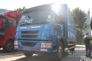 一汽解放、青島解放濟(jì)南卡車展同臺(tái)亮相 解放J6領(lǐng)航版受矚