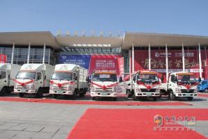 濟南卡車展輕卡秀 奧馳汽車、南京依維柯齊動員