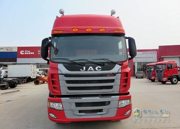 江淮 格爾發(fā)K3系列中卡 240馬力 6X2 9.5米欄板式載貨車