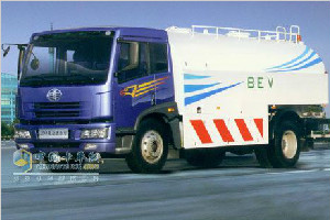 一汽解放 悍威(J5M) 220馬力 4×2 灑水車