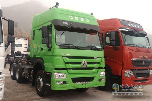 濟(jì)南重汽HOWO 6x4牽引直降2.12萬