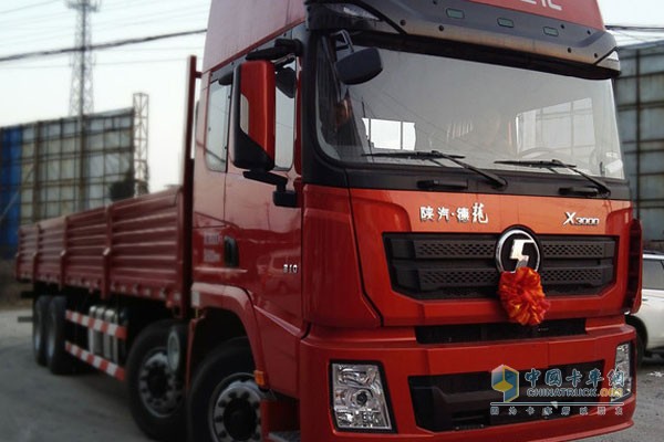 陜西德龍X3000載貨車(chē)30.6萬(wàn)